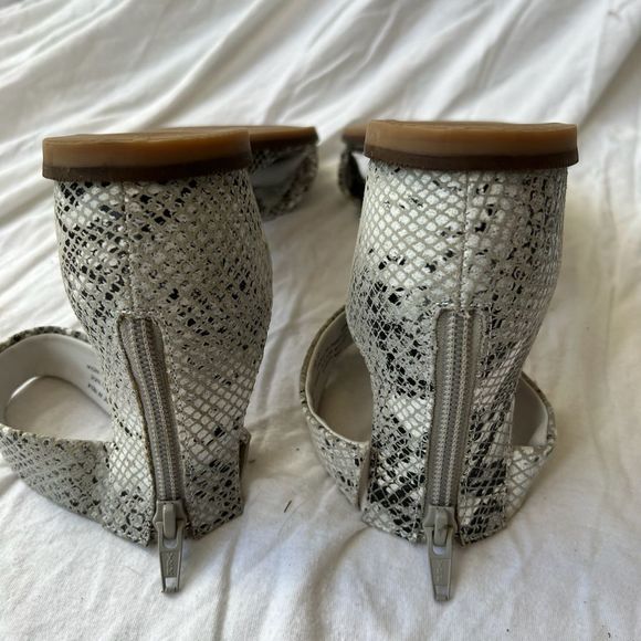 New 💖Seychelles Leather Snake Print Ankle Strap Lofty Sandals - 8.5 - Picture 11 of 12